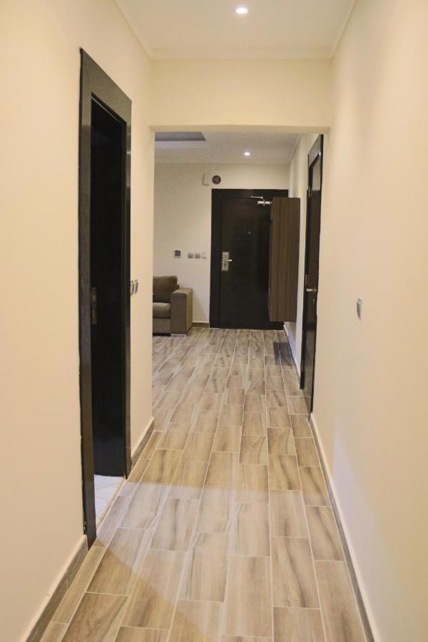 Aparthotel Valencia Suites