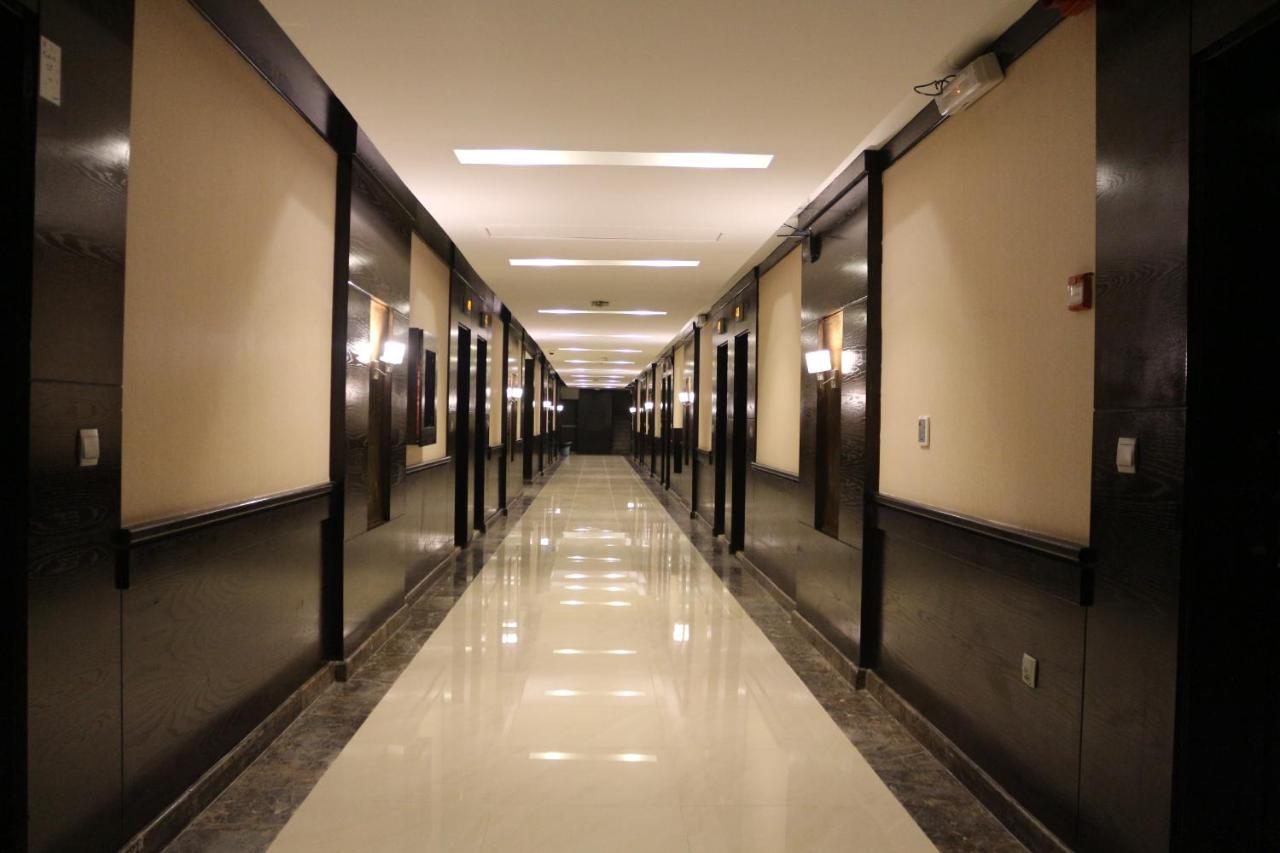 Valencia Suites Aparthotel